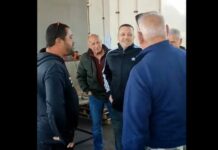 Ο Κασιδιάρης σε μπλόκο αγροτών με άδεια από τη φυλακή