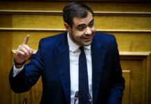 Η κυβέρνηση μετά το «μπλόκο» των αγροτών: «Ναι στον διάλογο, όχι στους κλειστούς δρόμους»