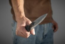 Άγρια επίθεση σε 14χρονο στον Χολαργό: Του έστησαν ενέδρα και τον μαχαίρωσαν