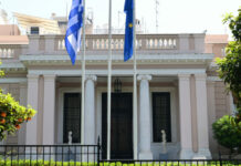 Η δίκη των υποκλοπών και το «αμέριμνο Μαξίμου»