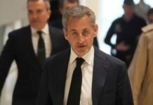 «Καλωσορίσατε στην κόλαση» – Κυκλοφόρησε το βιβλίο του Σαρκοζί για τις 20 ημέρες στη φυλακή