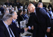 Ο Νίκος Δένδιας και οι «κακές παρέες»