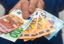 Συντάξεις, επιδόματα και δώρο Χριστουγέννων: Όλες οι πληρωμές μέσα στον Δεκέμβριο