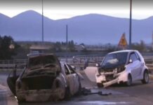 Σοβαρό τροχαίο στο Παλαιό Φάληρο: Οδηγός μπήκε στο αντίθετο ρεύμα – Κάηκε το αυτοκίνητό του