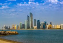 Τριμερής στο Άμπου Ντάμπι – Τα «καυτά» σημεία και οι παράλληλες ρωσοαμερικανικές συναντήσεις