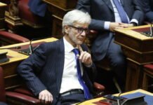 Η Βουλή τίμησε τους ήρωες των Ιμίων: Ρίγη συγκίνησης από τον Νίκο Βλαχάκο για τον ήρωα αδελφό του