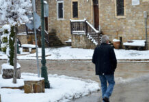 Καιρός: Βροχές και καταιγίδες σε πολλές περιοχές – Πού θα χιονίσει, τι θα γίνει τα Θεοφάνεια