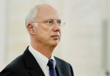 Στο Μαϊάμι, ξανά, ο Ντμίτριεφ εν όψει του δεύτερου γύρου στο Άμπου Ντάμπι