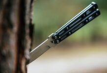 Στο νοσοκομείο 16χρονος με τραύμα από «πεταλούδα» – Τον μαχαίρωσαν στο Άλσος Συγγρού