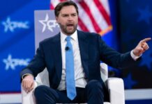 Βανς για Μαδούρο: Δεν μπορείς να αποφεύγεις τη Δικαιοσύνη επειδή ζεις σε ένα παλάτι στο Καράκας