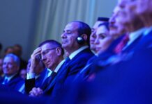 Σοκαρισμένοι οι Ευρωπαίοι από τον Τραμπ: «Είναι νεκρό το Αμερικανικό Όνειρο» – Κρίσιμη σύσκεψη στις Βρυξέλλες