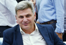 Φαραντούρης: «Ο ΣΥΡΙΖΑ αποφάσισε ότι δεν ταιριάζουν τα χνώτα μας» – Γιατί δεν επιστρέφει την έδρα του