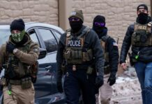 Απόπειρα εισβολής στο προξενείο του Εκουαδόρ στη Μινεάπολη από πράκτορες της ICE