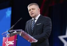 Φίτσο και Λευκός Οίκος διαψεύδουν το Politico για την «επικίνδυνη ψυχική υγεία» του Τραμπ