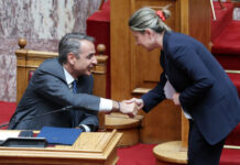 Πρωθυπουργικό «άδειασμα» στην Αλεξοπούλου