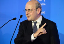 Χατζηδάκης: Δεν θέλει κανένας να συνεργαστεί με τη ΝΔ, αλλά δεν θέλουν να συνεργαστούν ούτε μεταξύ τους