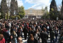 Αποκατάσταση της κυκλοφορίας στο κέντρο της Αθήνας μετά τις συγκεντρώσεις για τα Τέμπη