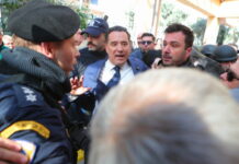 Επεισόδια κατά την επίσκεψη Γεωργιάδη στο νοσοκομείο Νίκαιας