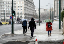 Σφοδρή κακοκαιρία πλήττει την Αττική με ισχυρές καταιγίδες