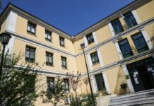 Συναγερμός στην Ευελπίδων: Απέδρασε 20χρονος κρατούμενος που περίμενε να δικαστεί για απέλαση