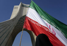 Νέος γύρος απειλών Τραμπ για το Ιράν: «Αν δεν πάμε σε συμφωνία, έρχονται κακά πράγματα»