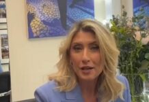 Η Σία Κοσιώνη επέστρεψε στον ΣΚΑΪ: Το πρώτο μήνυμα πριν το δελτίο ειδήσεων