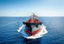 Διεθνές κύκλωμα λαθρεμπορίου ρωσικού πετρελαίου αξίας 90 δισ. δολαρίων αποκαλύφθηκε