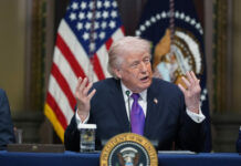 Τραμπ: Πάμε πολύ καλά στο Ιράν, θα μας έβαζα 15 στα 10