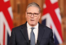 Στάρμερ: «Οι βάσεις μας στην Κύπρο δεν χρησιμοποιούνται από αμερικανικά βομβαρδιστικά»