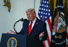 Ο Τραμπ «χτίζει» τη «Συμμαχία του Ορμούζ» και πιέζει τους συμμάχους να στείλουν πολεμικά πλοία στον Περσικό Κόλπο